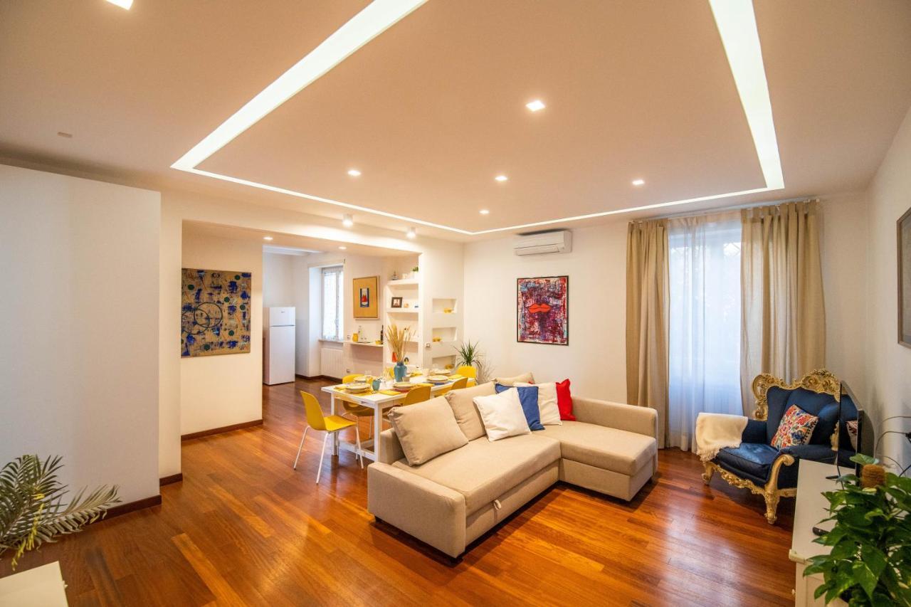 Familiaris Pompei Holiday Home Bagian luar foto