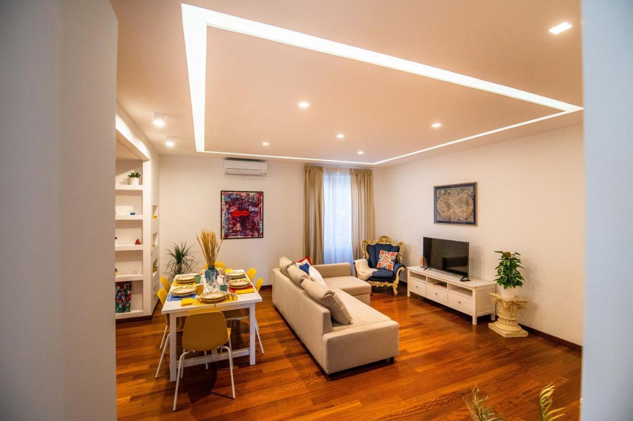 Familiaris Pompei Holiday Home Bagian luar foto