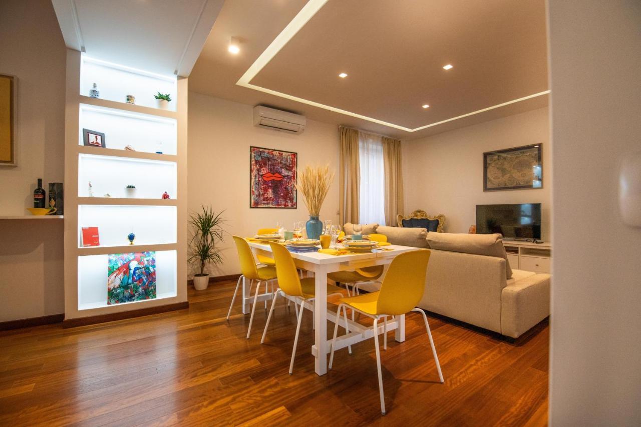 Familiaris Pompei Holiday Home Bagian luar foto