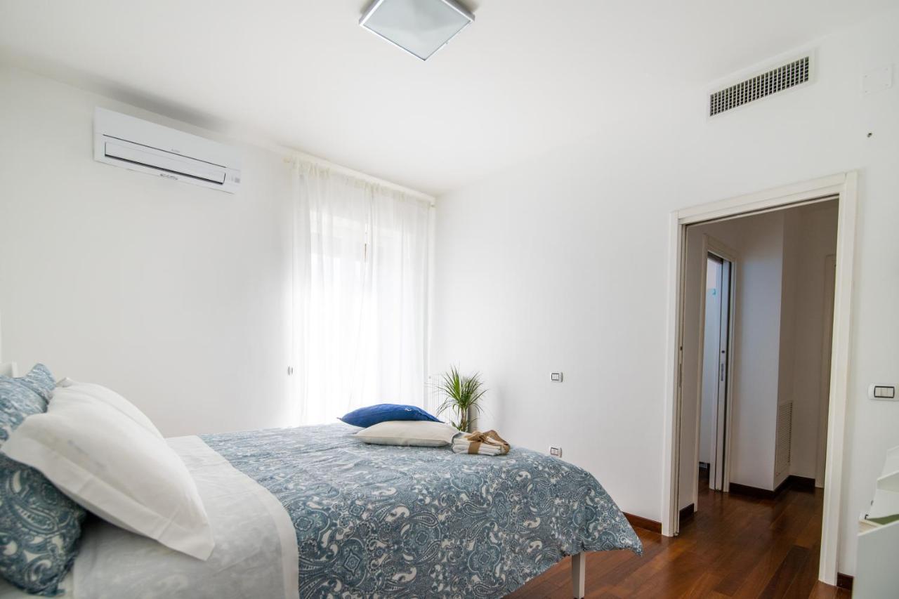 Familiaris Pompei Holiday Home Bagian luar foto