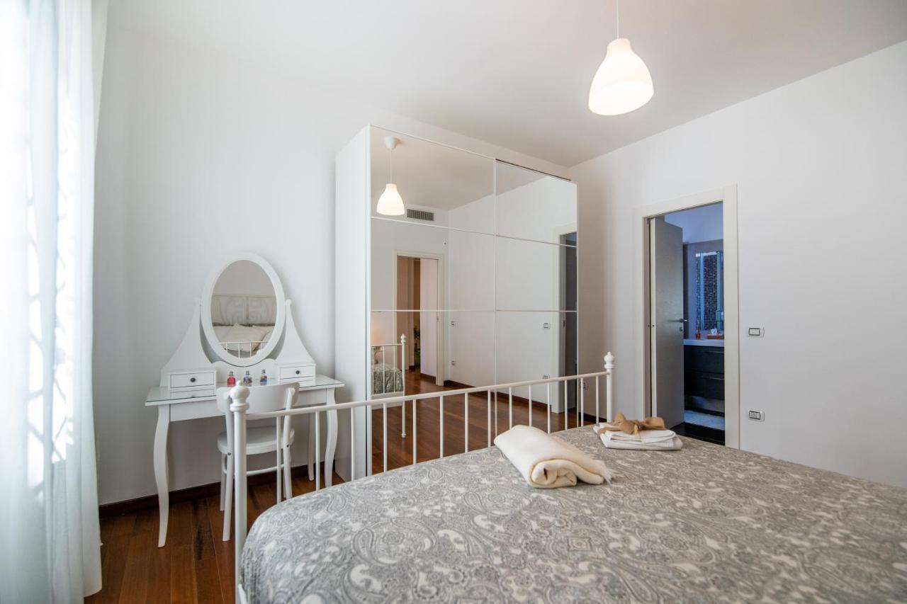 Familiaris Pompei Holiday Home Bagian luar foto