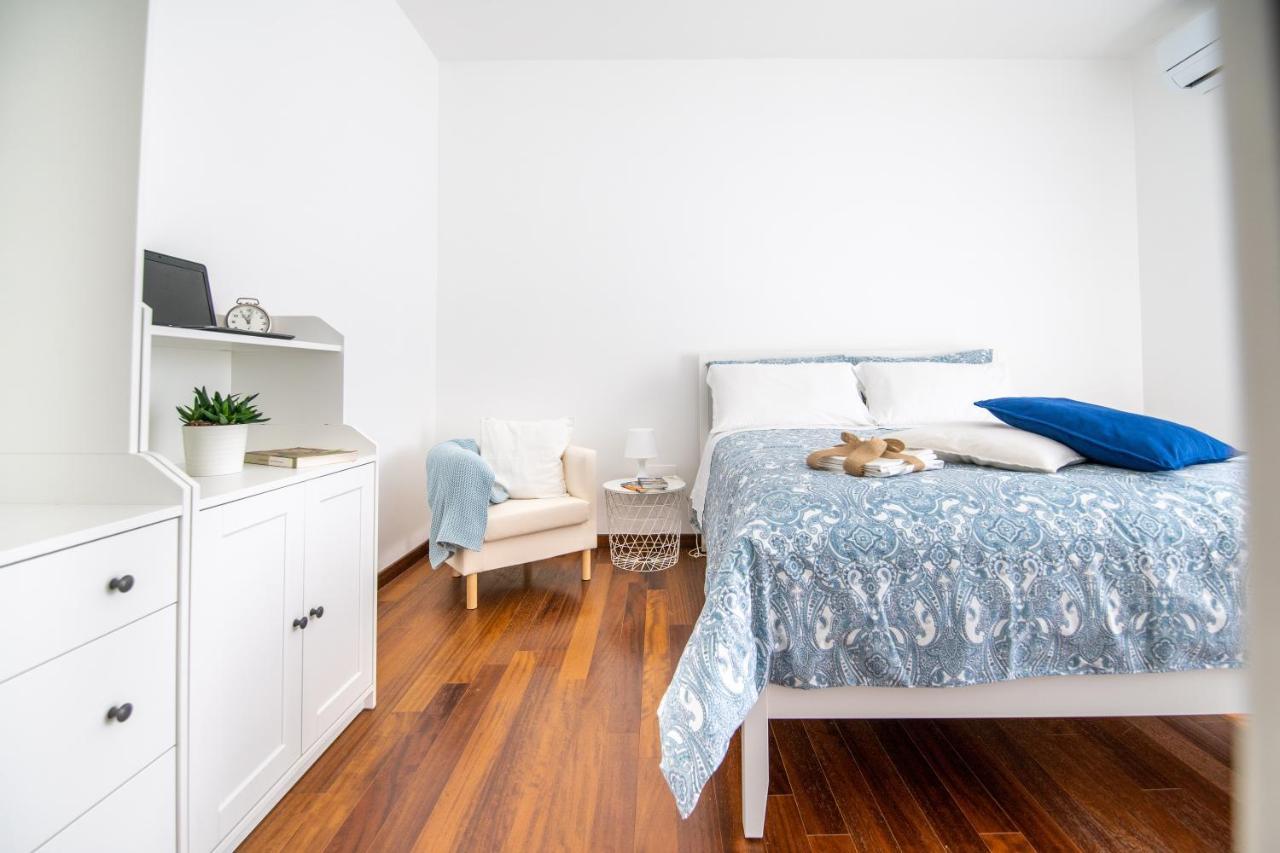 Familiaris Pompei Holiday Home Bagian luar foto